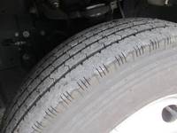 いすゞエルフアルミバン小型（2t・3t）[写真09]