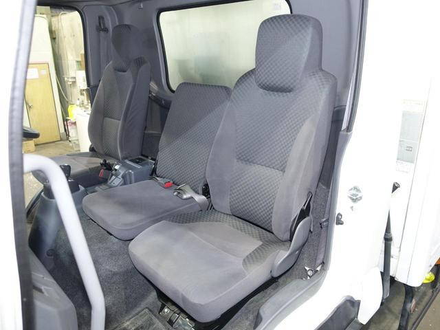 いすゞフォワード冷凍車（冷蔵車）中型（4t）[写真20]