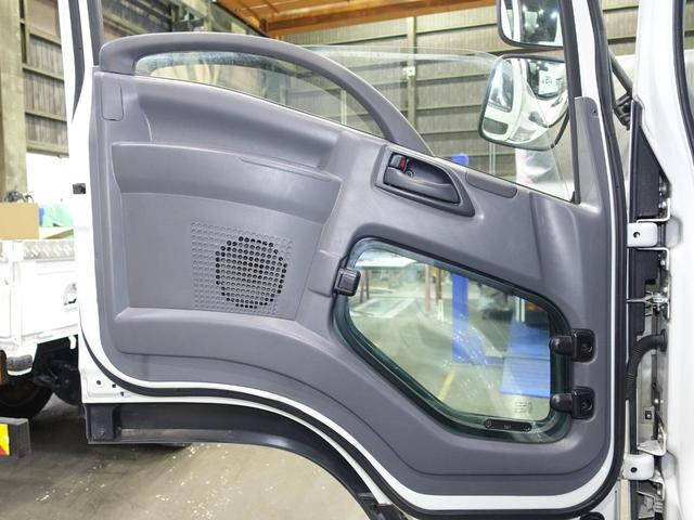 いすゞフォワード冷凍車（冷蔵車）中型（4t）[写真25]