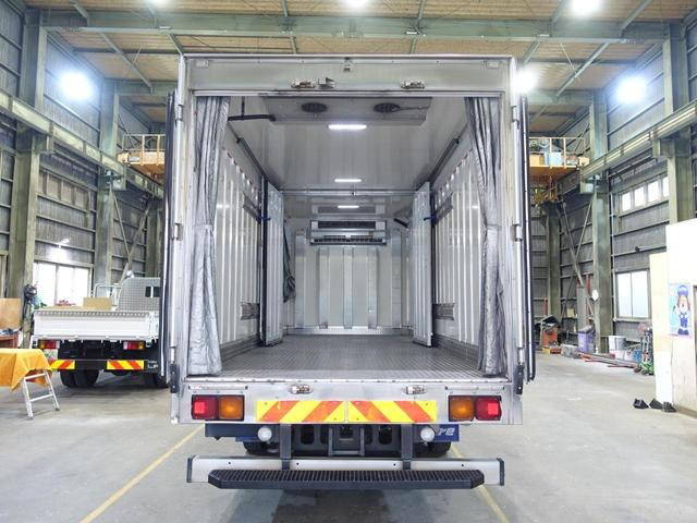 いすゞフォワード冷凍車（冷蔵車）中型（4t）[写真06]