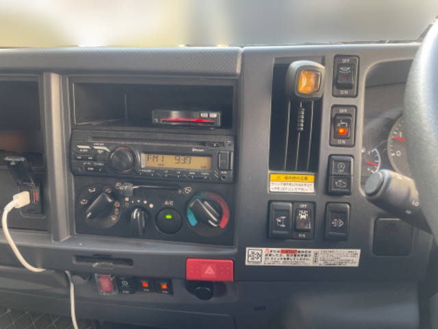 いすゞエルフアルミウイング小型（2t・3t）[写真24]