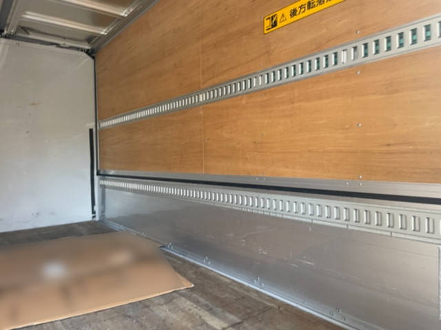 いすゞエルフアルミウイング小型（2t・3t）[写真08]