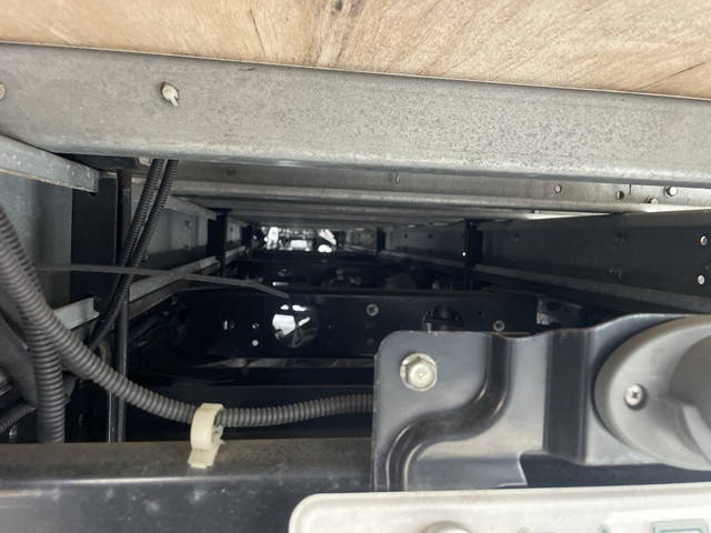 三菱ふそうキャンターアルミバン小型（2t・3t）[写真13]