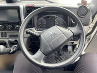 三菱ふそうキャンターアルミバン小型（2t・3t）[写真21]