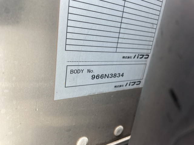 三菱ふそうキャンターアルミバン小型（2t・3t）[写真05]