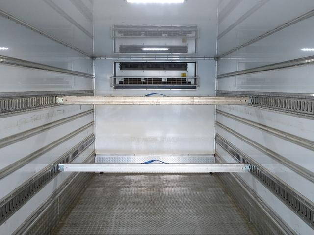 三菱ふそうキャンター冷凍車（冷蔵車）小型（2t・3t）[写真21]