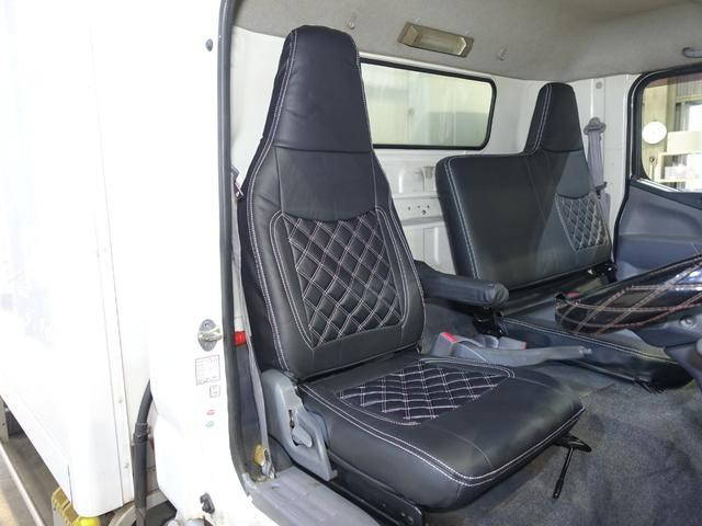 三菱ふそうキャンター冷凍車（冷蔵車）小型（2t・3t）[写真28]