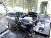 三菱ふそうキャンター冷凍車（冷蔵車）小型（2t・3t）[写真33]