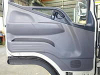 三菱ふそうキャンター冷凍車（冷蔵車）小型（2t・3t）[写真35]