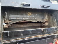 いすゞエルフパッカー車（塵芥車）小型（2t・3t）[写真11]