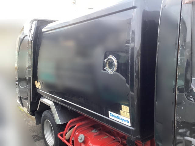 いすゞエルフパッカー車（塵芥車）小型（2t・3t）[写真06]