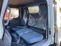 三菱ふそうキャンターダンプ小型（2t・3t）[写真29]