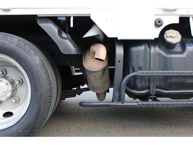 いすゞエルフ平ボディ小型（2t・3t）[写真21]