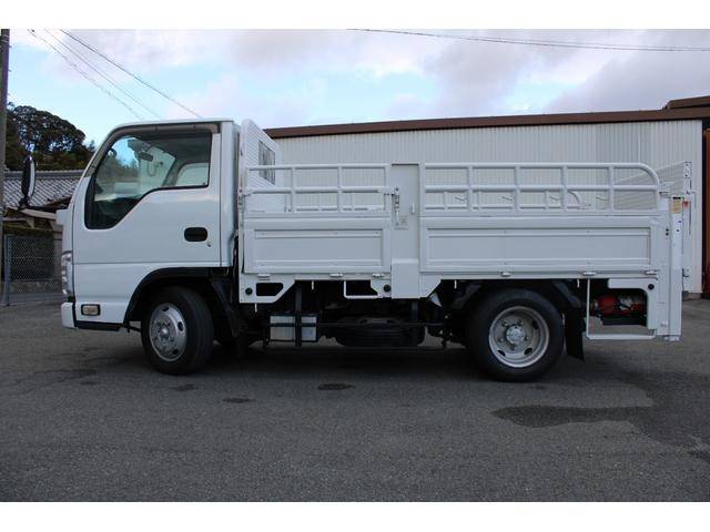 いすゞエルフ平ボディ小型（2t・3t）[写真03]