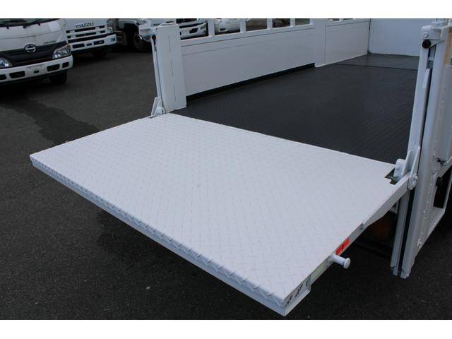 いすゞエルフ平ボディ小型（2t・3t）[写真07]