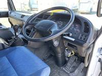 いすゞギガトレーラーヘッド（トラクターヘッド）大型（10t）[写真32]