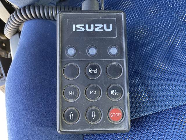 いすゞギガトレーラーヘッド（トラクターヘッド）大型（10t）[写真39]