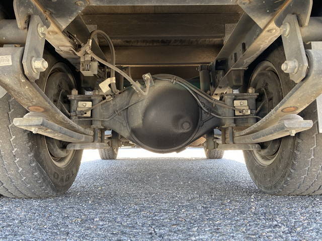 いすゞエルフ平ボディ小型（2t・3t）[写真22]