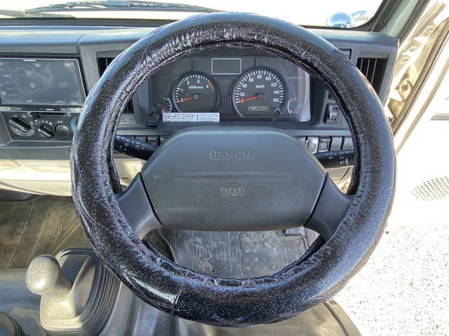 いすゞエルフ平ボディ小型（2t・3t）[写真34]