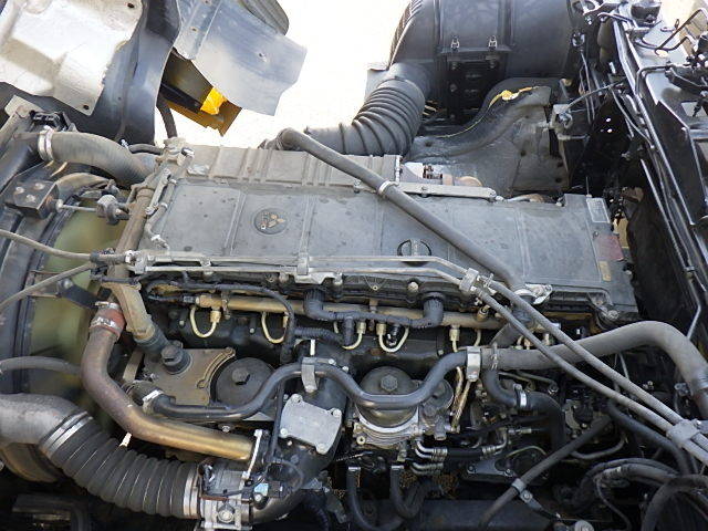 三菱ふそうスーパーグレートトレーラーヘッド（トラクターヘッド）大型（10t）[写真20]