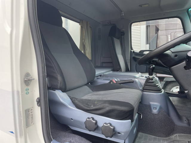 日野レンジャーアルミウイング中型（4t）[写真27]