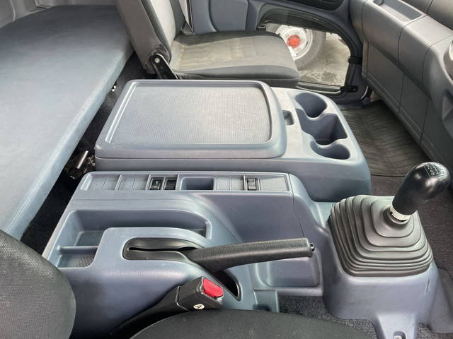 日野レンジャーアルミウイング中型（4t）[写真34]