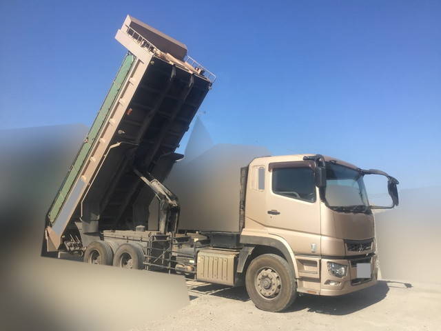 三菱ふそうスーパーグレートダンプ大型（10t）[写真11]