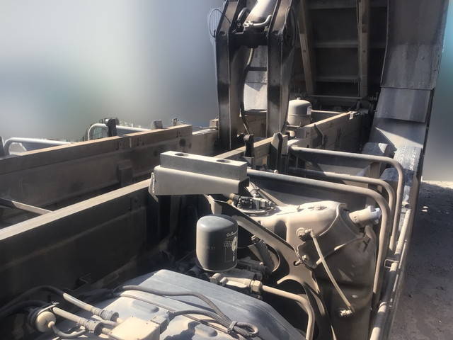 三菱ふそうスーパーグレートダンプ大型（10t）[写真15]