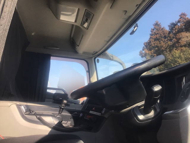 三菱ふそうスーパーグレートダンプ大型（10t）[写真31]