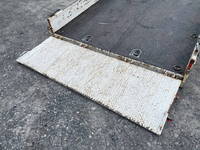 いすゞエルフセーフティローダー小型（2t・3t）[写真11]