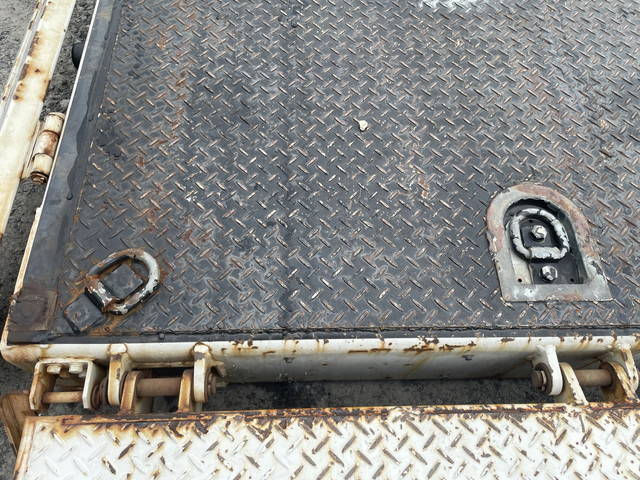 いすゞエルフセーフティローダー小型（2t・3t）[写真13]