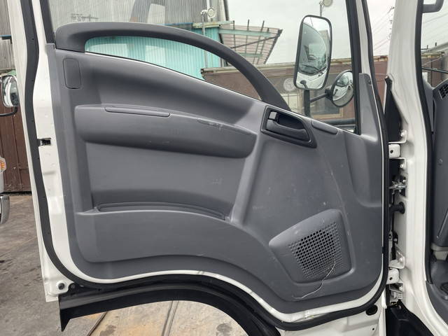 いすゞエルフセーフティローダー小型（2t・3t）[写真26]