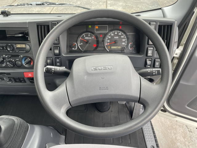 いすゞエルフセーフティローダー小型（2t・3t）[写真33]