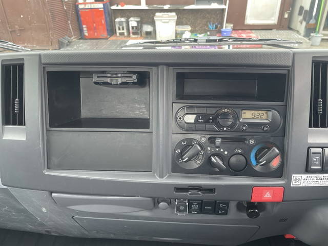 いすゞエルフセーフティローダー小型（2t・3t）[写真36]