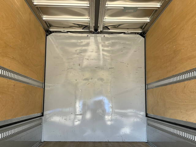 いすゞエルフアルミウイング小型（2t・3t）[写真11]