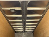 いすゞエルフアルミウイング小型（2t・3t）[写真12]