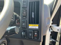 いすゞエルフアルミウイング小型（2t・3t）[写真28]