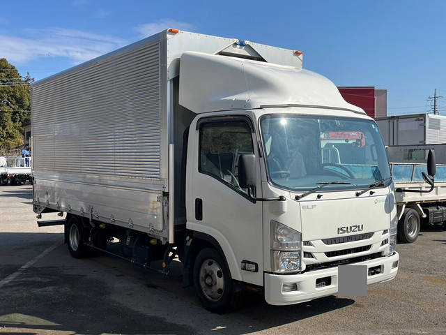 いすゞエルフアルミウイング小型（2t・3t）[写真03]