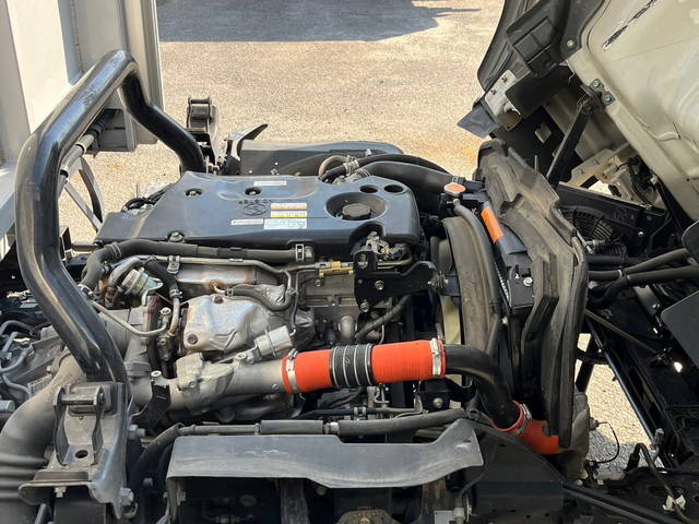 いすゞエルフアルミウイング小型（2t・3t）[写真33]