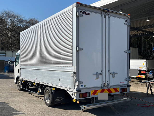 いすゞエルフアルミウイング小型（2t・3t）[写真04]