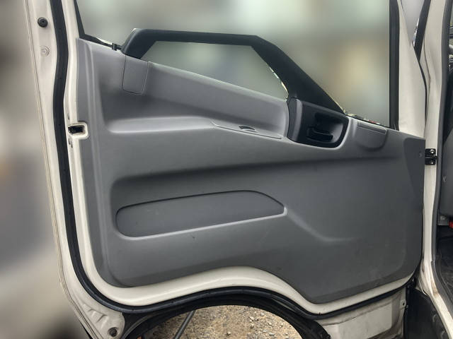 日野デュトロセーフティローダー小型（2t・3t）[写真18]