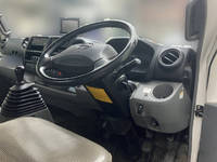 日野デュトロセーフティローダー小型（2t・3t）[写真21]