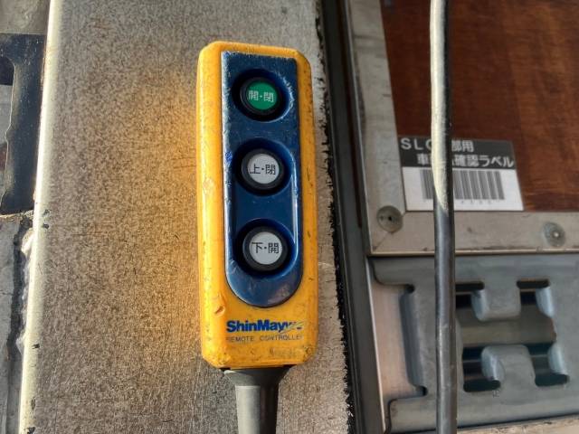 三菱ふそうファイターアルミウイング中型（4t）[写真16]