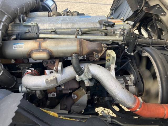 三菱ふそうファイターアルミウイング中型（4t）[写真28]