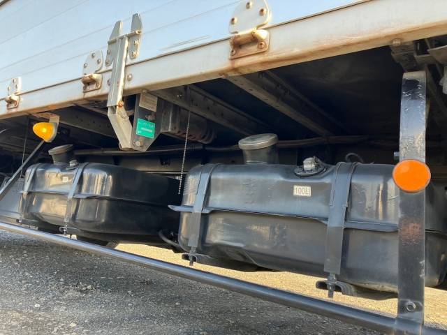 三菱ふそうファイターアルミウイング中型（4t）[写真30]