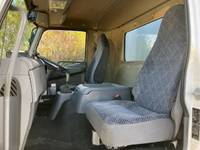 三菱ふそうファイターアルミウイング中型（4t）[写真33]