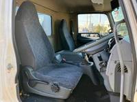 三菱ふそうファイターアルミウイング中型（4t）[写真35]