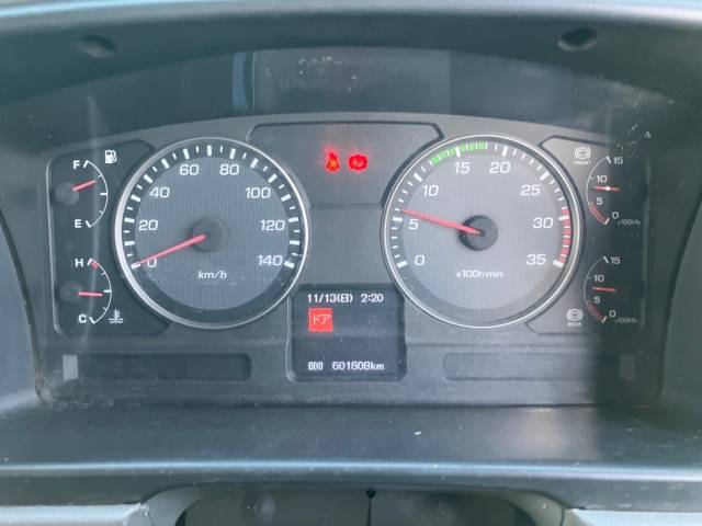 三菱ふそうファイターアルミウイング中型（4t）[写真38]