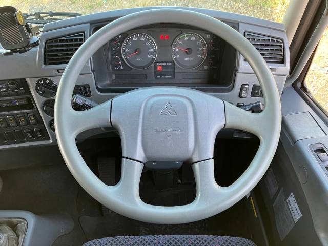 三菱ふそうファイターアルミウイング中型（4t）[写真39]