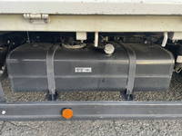 三菱ふそうキャンター平ボディ小型（2t・3t）[写真19]